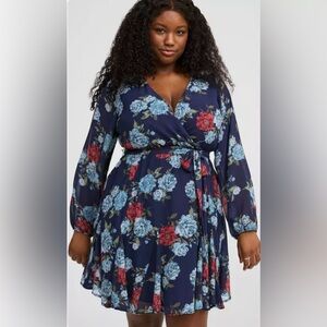 Torrid 1 1X 14-16 Chiffon Surplice Mini Dress Navy Blue Floral Tie Sheer Sleeves